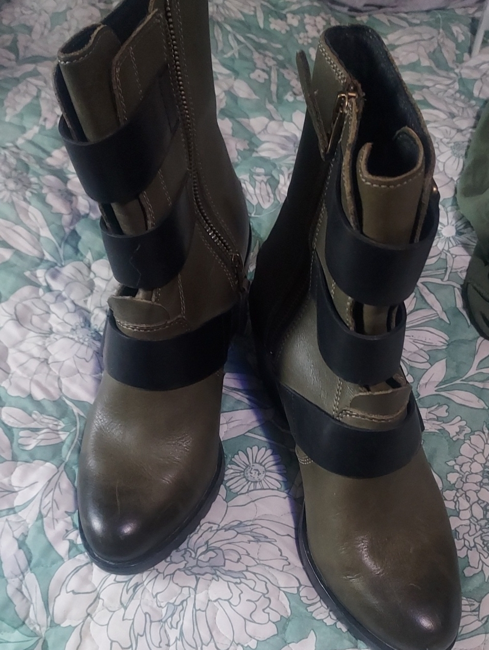 Sorel Olive and Black Strapped Ankle Heeled Boots